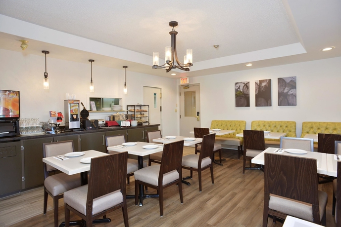 Imagen del bar/restaurante del Hotel Best Western Colonel Butler Inn. Foto 2