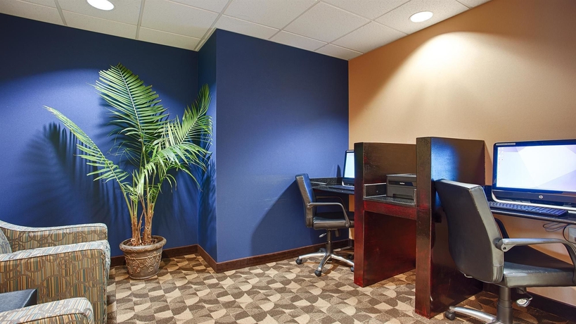 Imagen de los interiores del Hotel Best Western Concord Inn and Suites. Foto 10