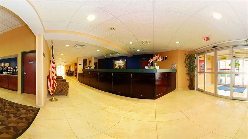 Imagen de los interiores del Hotel Best Western Concord Inn and Suites. Foto 12
