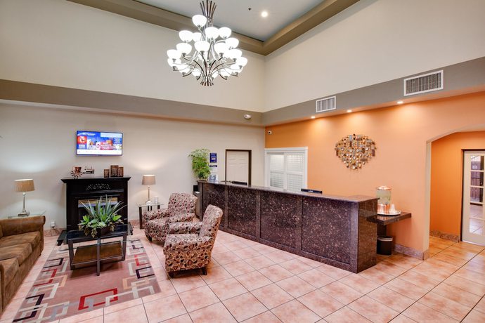 Imagen de los interiores del Hotel Best Western Copper Hills Inn. Foto 17