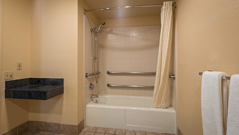 Imagen de la habitación del Hotel Best Western Cordelia Inn. Foto 13