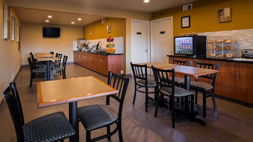 Imagen del bar/restaurante del Hotel Best Western Cordelia Inn. Foto 4