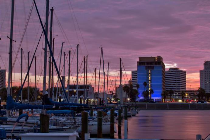 Imagen de los exteriores del Hotel Best Western Corpus Christi. Foto 5