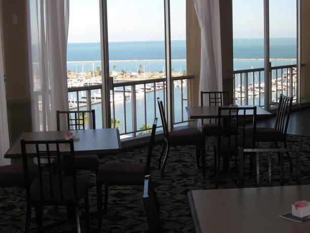 Imagen del bar/restaurante del Hotel Best Western Corpus Christi. Foto 2