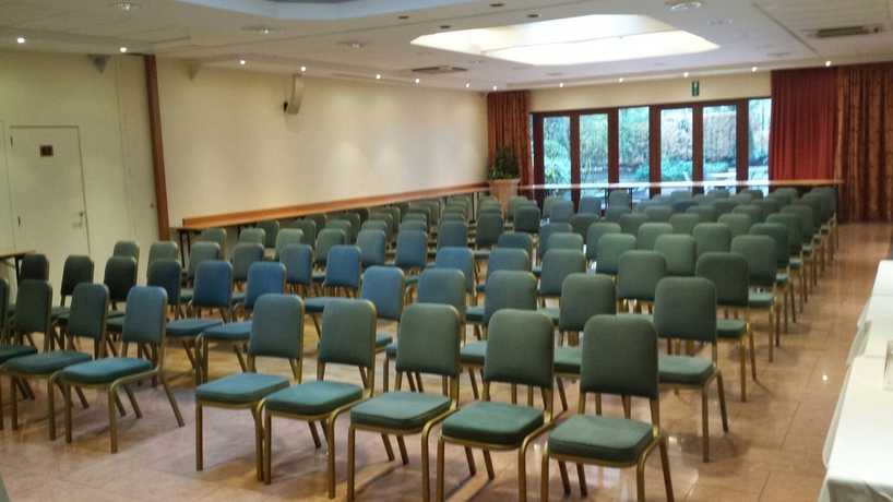 Imagen de los interiores del Hotel Best Western County House. Foto 8