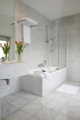 Imagen de la habitación del Hotel Best Western Cour St.Georges. Foto 2