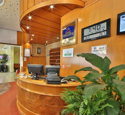 Imagen de los interiores del Hotel Best Western Cristallo. Foto 15