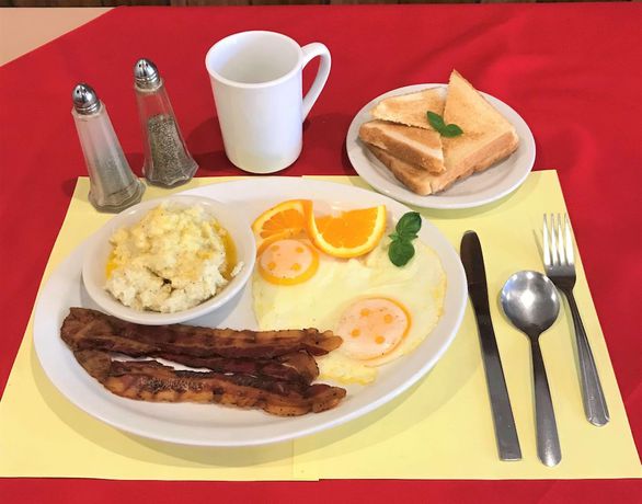 Imagen del bar/restaurante del Hotel Best Western Crossroads Inn, Defuniak Springs . Foto 5