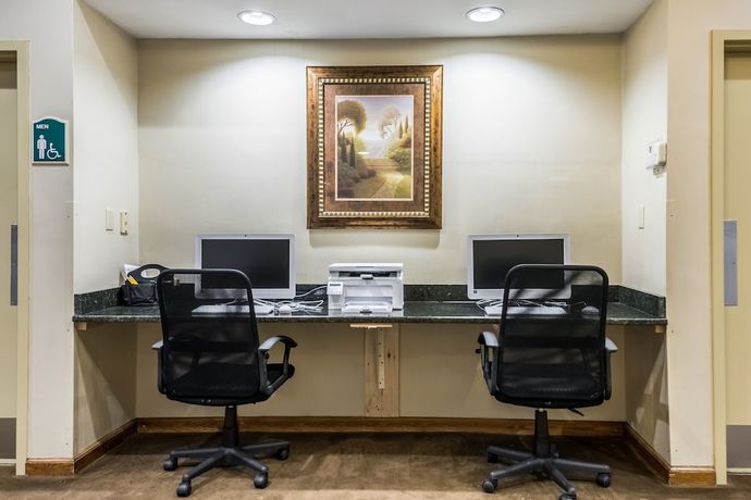 Imagen de los interiores del Hotel Best Western Crossroads Inn, Defuniak Springs . Foto 18