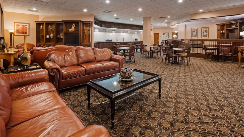 Imagen de los interiores del Hotel Best Western Crossroads Of The Bluffs. Foto 14