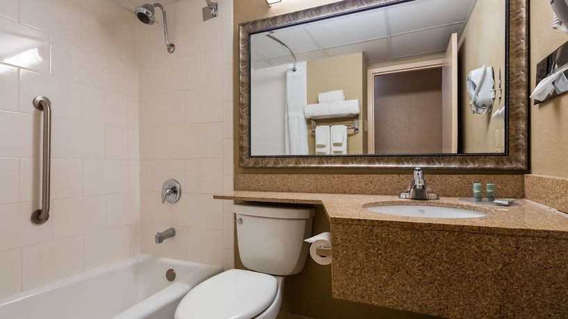 Imagen de la habitación del Hotel Best Western Crossroads Of The Bluffs. Foto 11