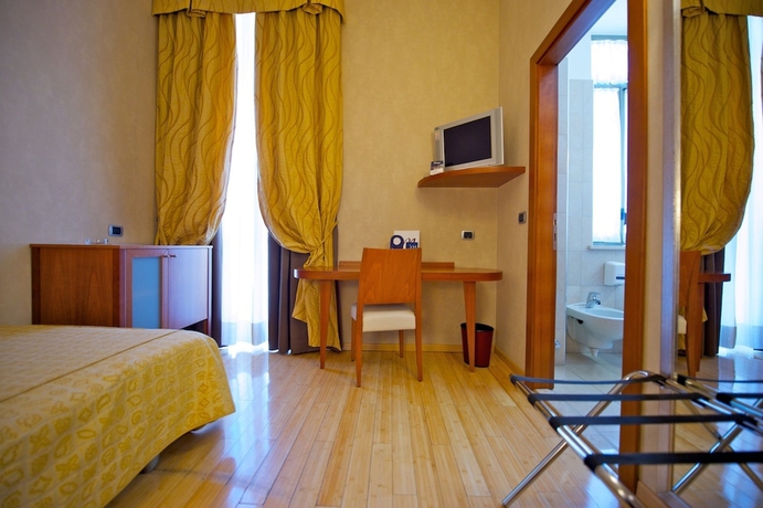 Imagen de la habitación del Hotel Best Western Crystal Palace. Foto 7