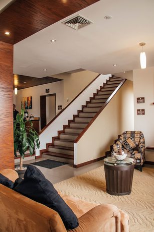 Imagen de los interiores del Hotel Best Western Cumbres Inn Cd. Cuauht&eacute;moc. Foto 20