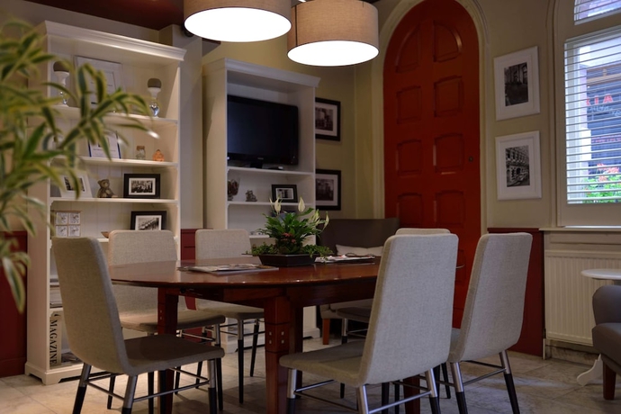 Imagen de los interiores del Hotel Best Western Dam Square Inn. Foto 19