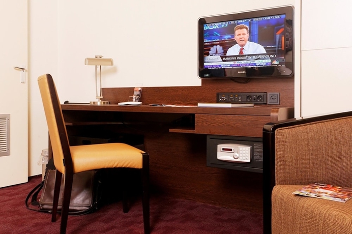 Imagen de la habitación del Hotel Best Western Dam Square Inn. Foto 11