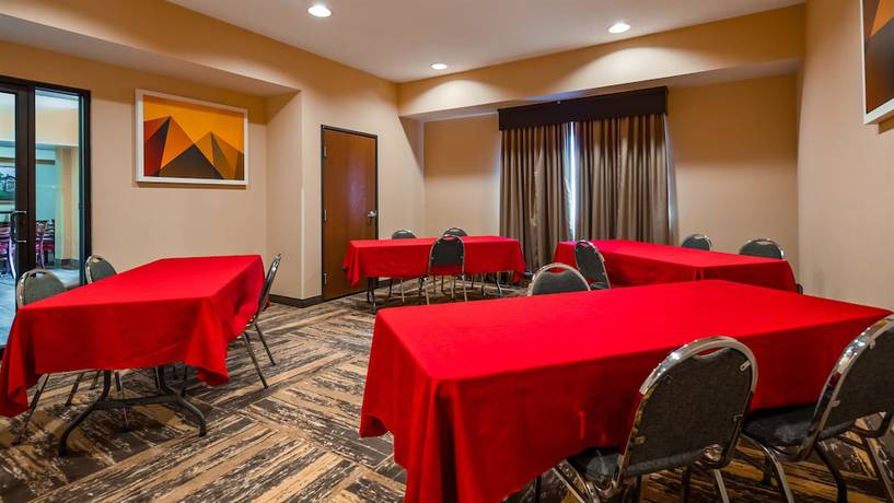 Imagen de los interiores del Hotel Best Western Danville Inn. Foto 12