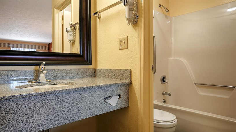 Imagen de la habitación del Hotel Best Western Dayton. Foto 15