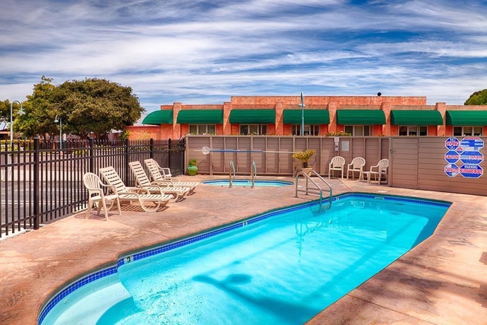 Imagen de los exteriores del Hotel Best Western De Anza Inn. Foto 12