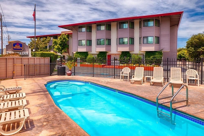 Imagen de la piscina del Hotel Best Western De Anza Inn. Foto 15