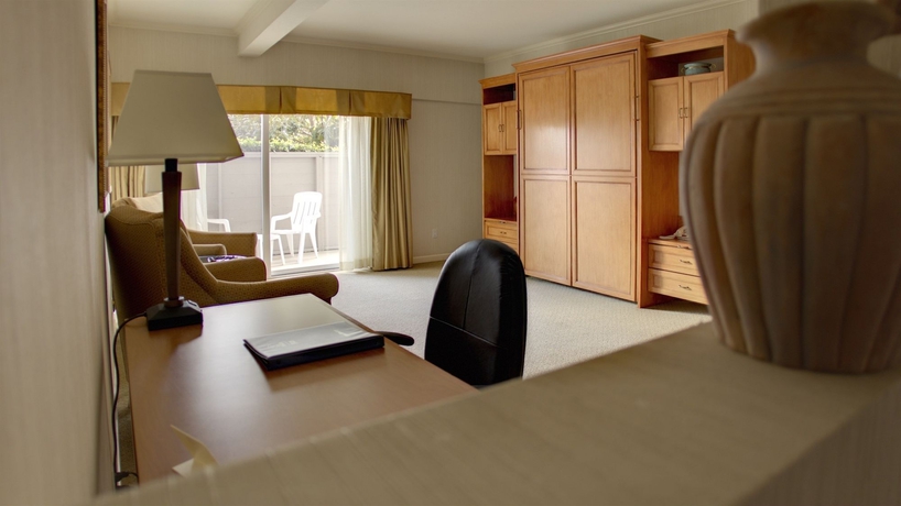 Imagen de los interiores del Hotel Best Western De Anza Inn. Foto 13