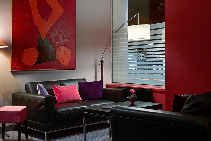 Imagen del bar/restaurante del Hotel Best Western De La Breche. Foto 8