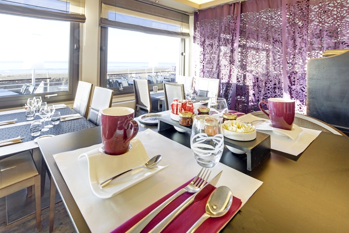 Imagen del bar/restaurante del Hotel Best Western De La Plage. Foto 4