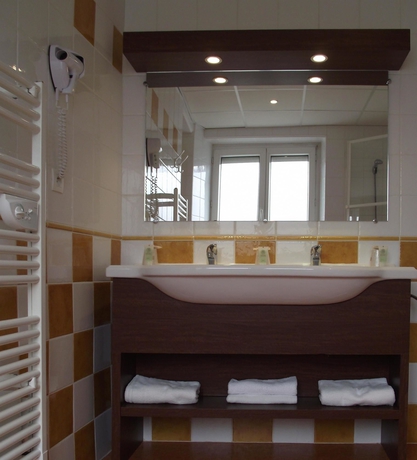 Imagen de la habitación del Hotel Best Western De Paris. Foto 8