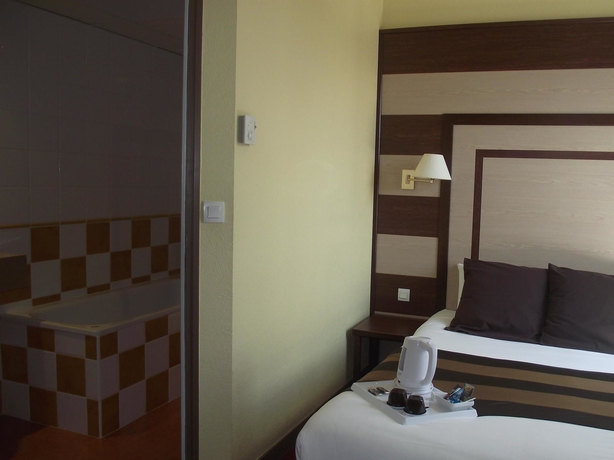 Imagen de la habitación del Hotel Best Western De Paris. Foto 10