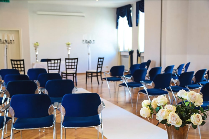 Imagen de los interiores del Hotel Best Western De Ville. Foto 12