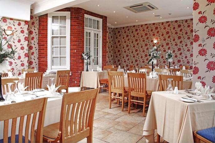 Imagen del bar/restaurante del Hotel Best Western Deincourt. Foto 8