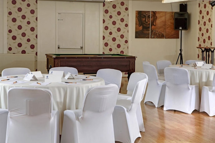 Imagen de los interiores del Hotel Best Western Deincourt. Foto 19