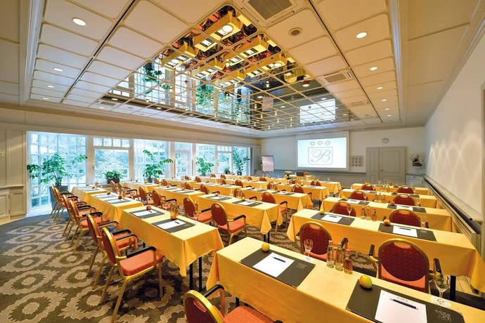 Imagen de los interiores del Hotel Best Western Der Foehrenhof. Foto 13