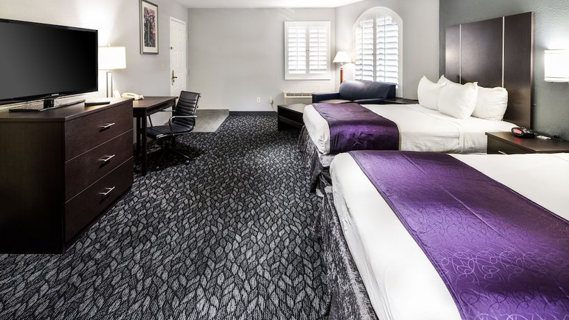 Imagen de la habitación del Hotel Best Western Desert Villa Inn. Foto 8