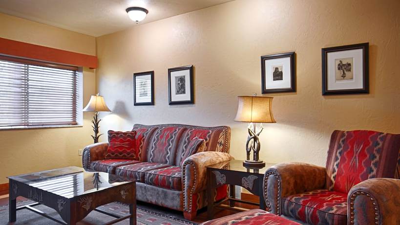Imagen de los interiores del Hotel Best Western Devils Tower Inn. Foto 14