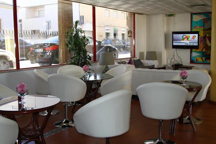 Imagen de los interiores del Hotel Best Western Dom Bernardo. Foto 15