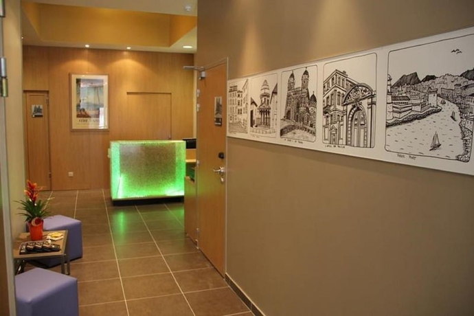 Imagen de los interiores del Hotel Best Western Du Mucem. Foto 16