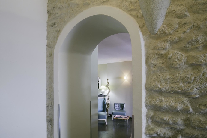 Imagen de los interiores del Hotel Best Western Du Roy D'aragon. Foto 13