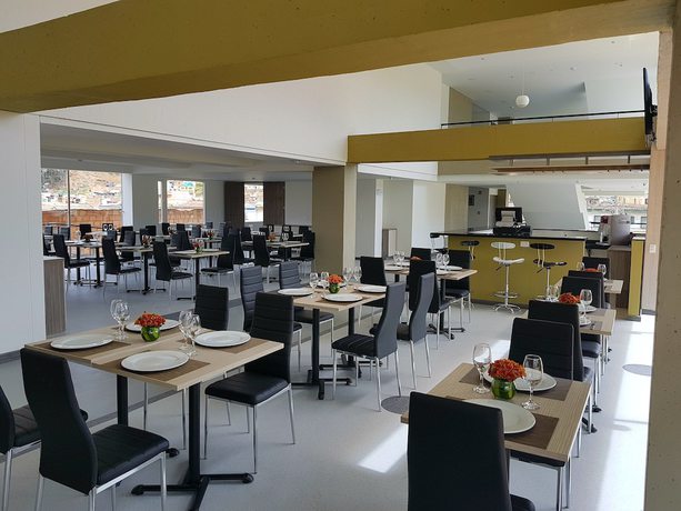 Imagen del bar/restaurante del Hotel Best Western Duitama Nivari. Foto 3