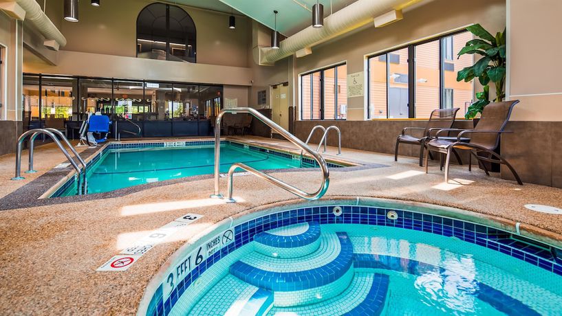 Imagen de la piscina del Hotel Best Western Dunkirk And Fredonia Inn. Foto 19