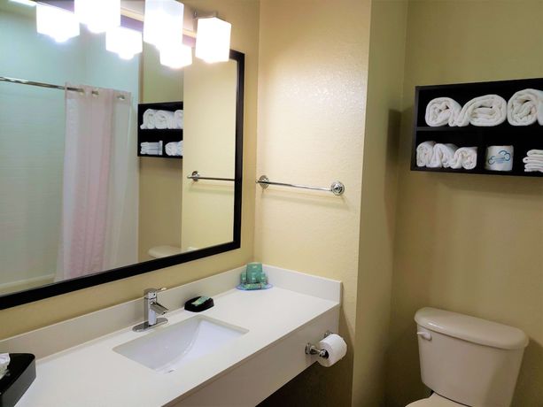 Imagen de la habitación del Hotel Best Western Edgewater Inn. Foto 2