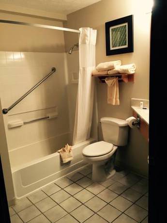 Imagen de la habitación del Hotel Best Western Edinburgh/columbus. Foto 3