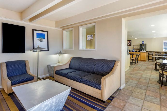 Imagen de los interiores del Hotel Best Western El Rancho Palacio. Foto 19