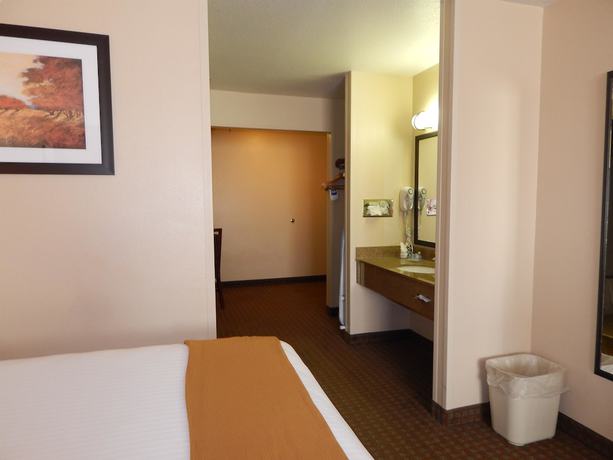 Imagen de la habitación del Hotel Best Western Empire Towers. Foto 3