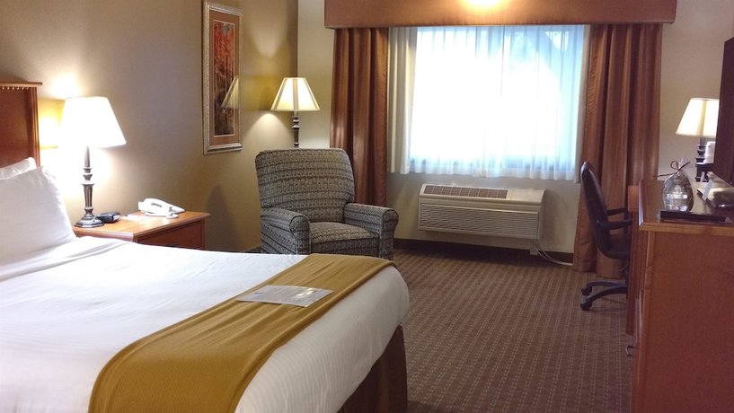 Imagen de la habitación del Hotel Best Western Empire Towers. Foto 9