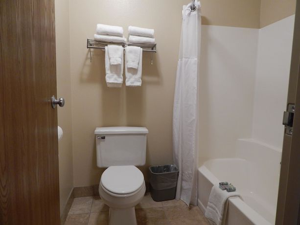 Imagen de la habitación del Hotel Best Western Empire Towers. Foto 16