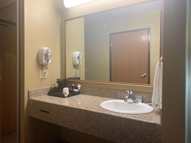 Imagen de la habitación del Hotel Best Western Emporia Inn. Foto 9