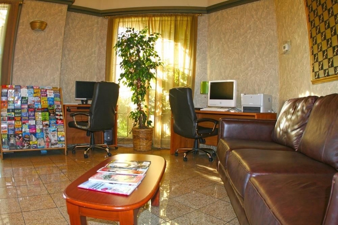 Imagen de los interiores del Hotel Best Western Escondido. Foto 6