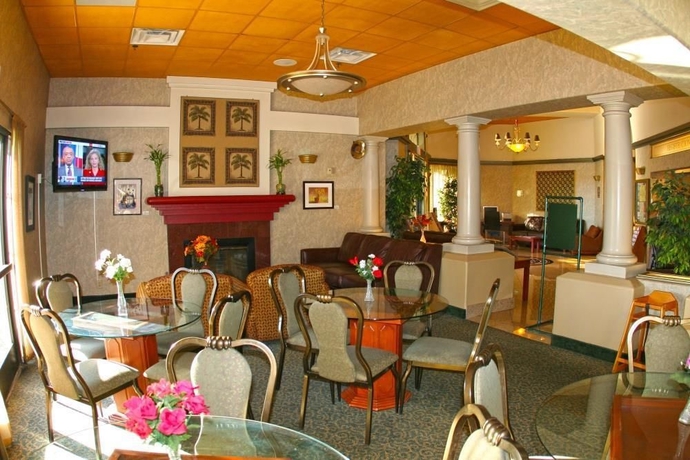 Imagen de los interiores del Hotel Best Western Escondido. Foto 7