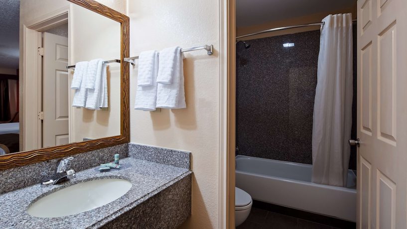 Imagen de la habitación del Hotel Best Western Executive Inn, Marshall. Foto 7