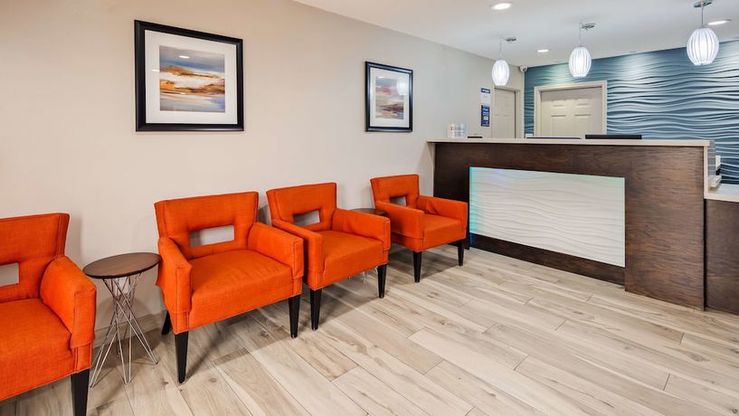 Imagen de los interiores del Hotel Best Western Executive Inn, Marshall. Foto 16